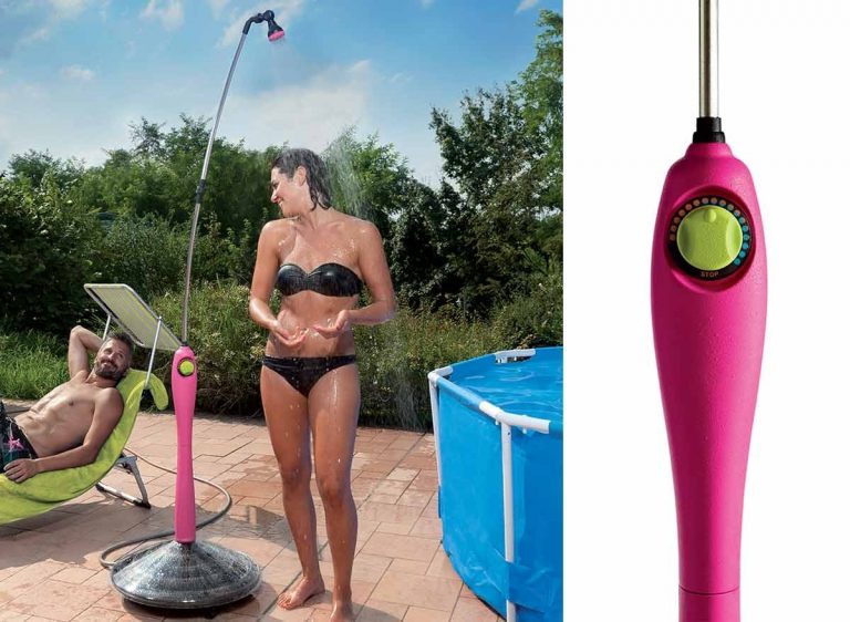 Le fonctionnement et les avantages d’une douche solaire pour piscine
